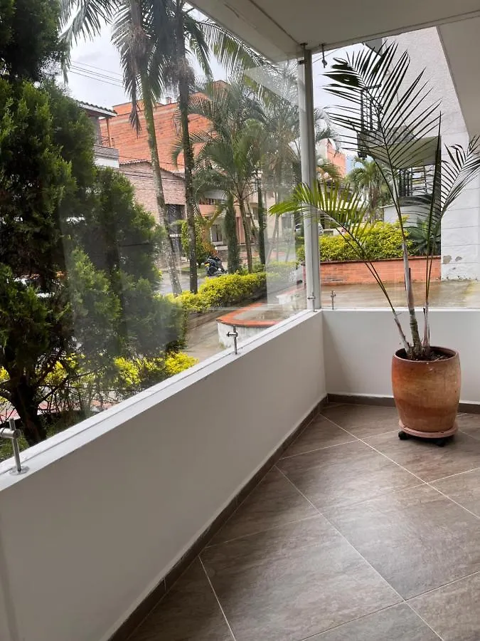 Apto Medellín 0*,
